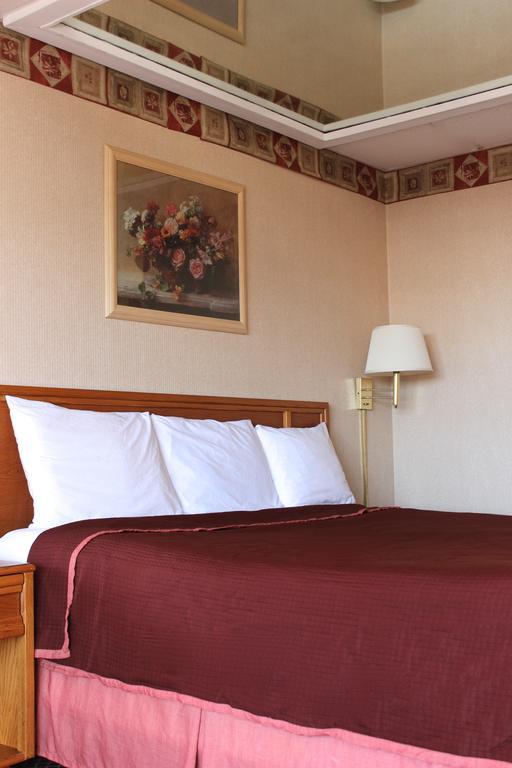 Regency Inn Richmond Dumbarton Εξωτερικό φωτογραφία